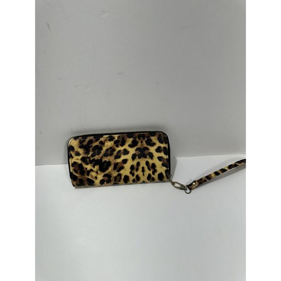 RAMPAGE Leopard Animal Print WALLET Wristlet Faux Leather New Without Tags‎ - Picture 4 of 9
